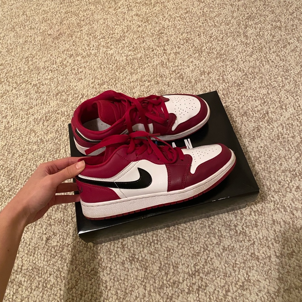 Rare Jordan 1 Low in Noble Red